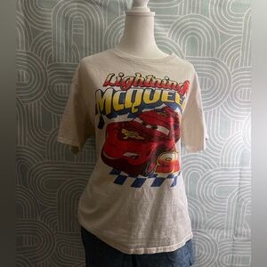 Disney Pixar Cars Lightning McQueen Graphic Tee Piston Cup #95 Size L